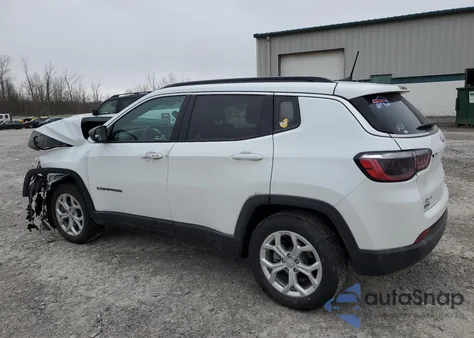 2024 Jeep Compass Latitude z USA, uszkodzony, nr VIN 3C4NJDBN8RT129008